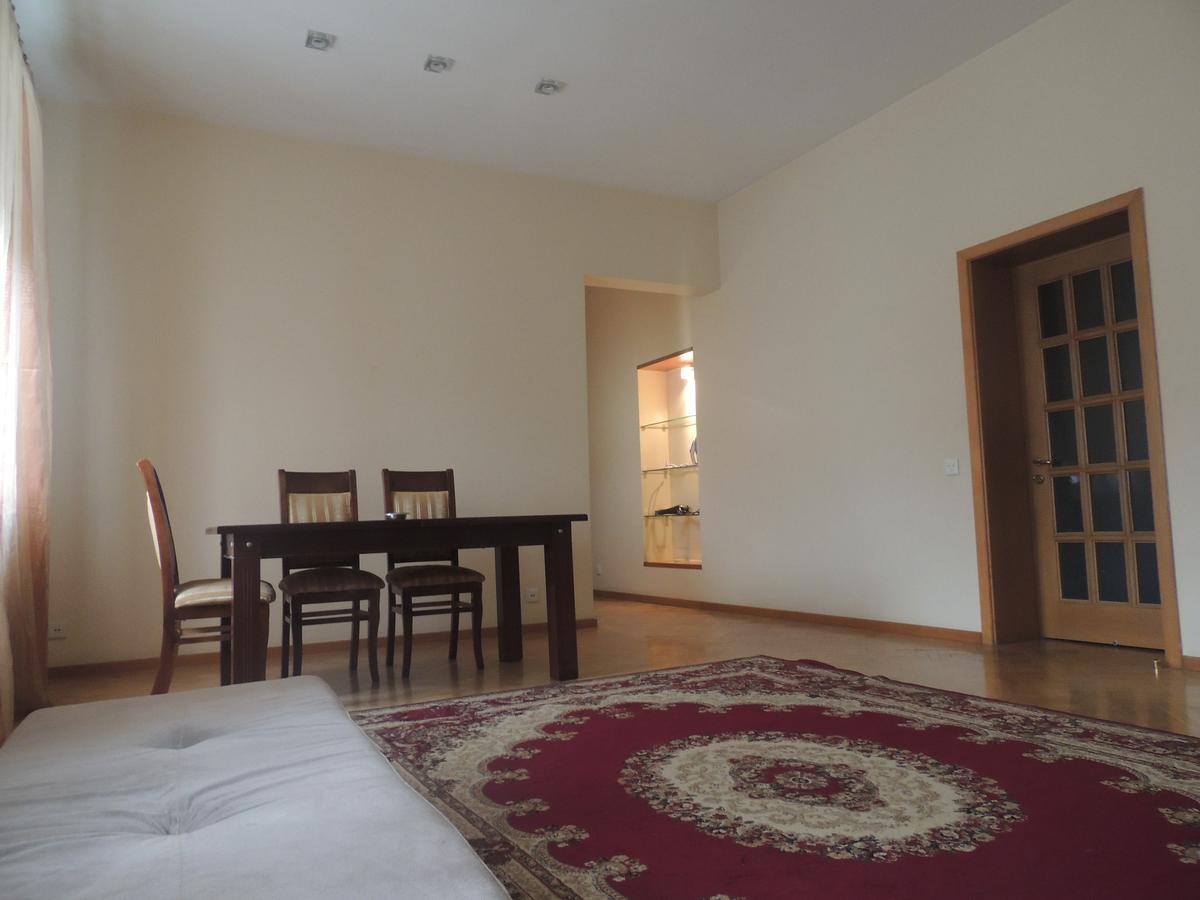 Clock Tower Apartment In Baku Exterior foto