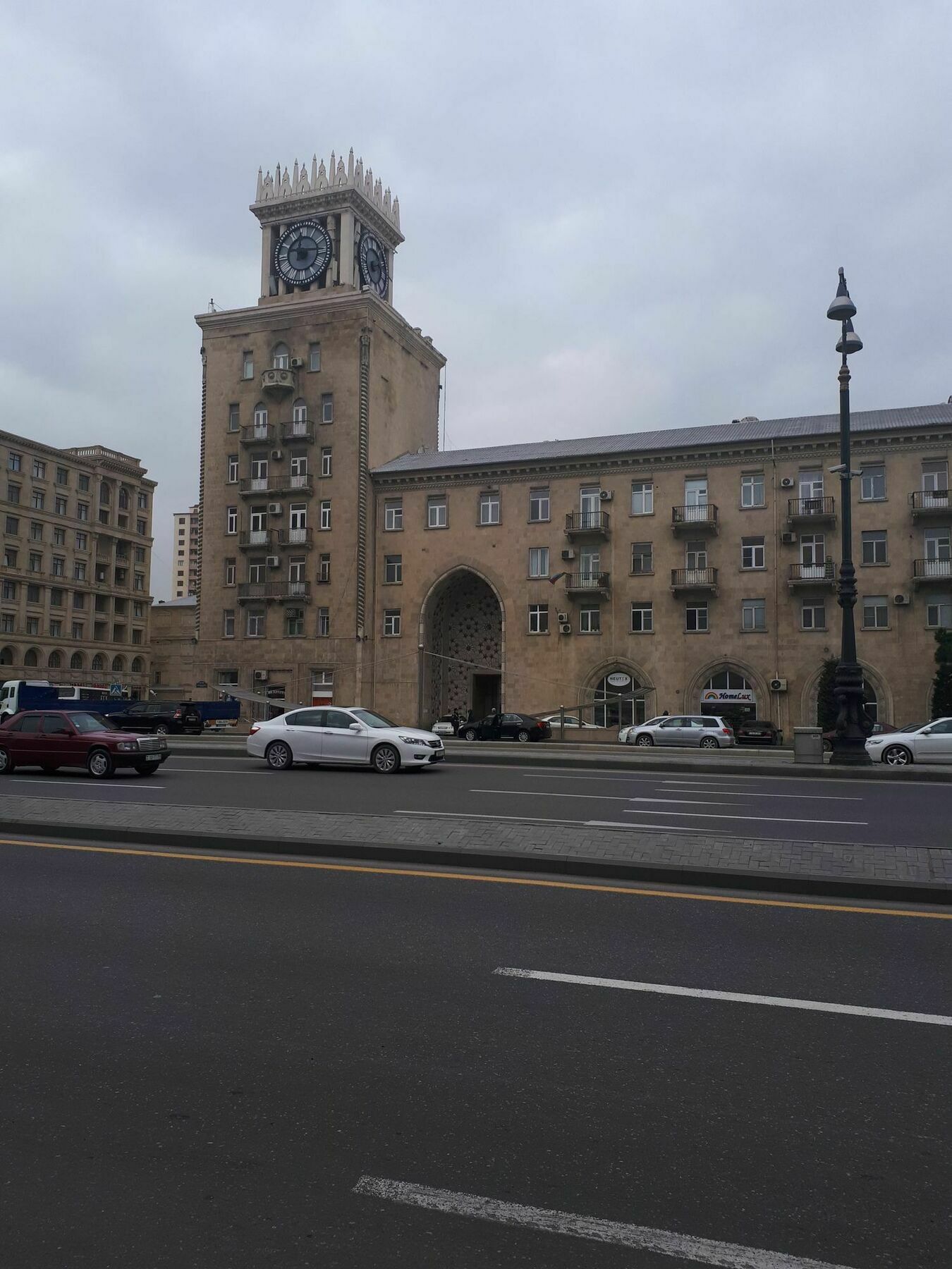 Clock Tower Apartment In Baku Exterior foto